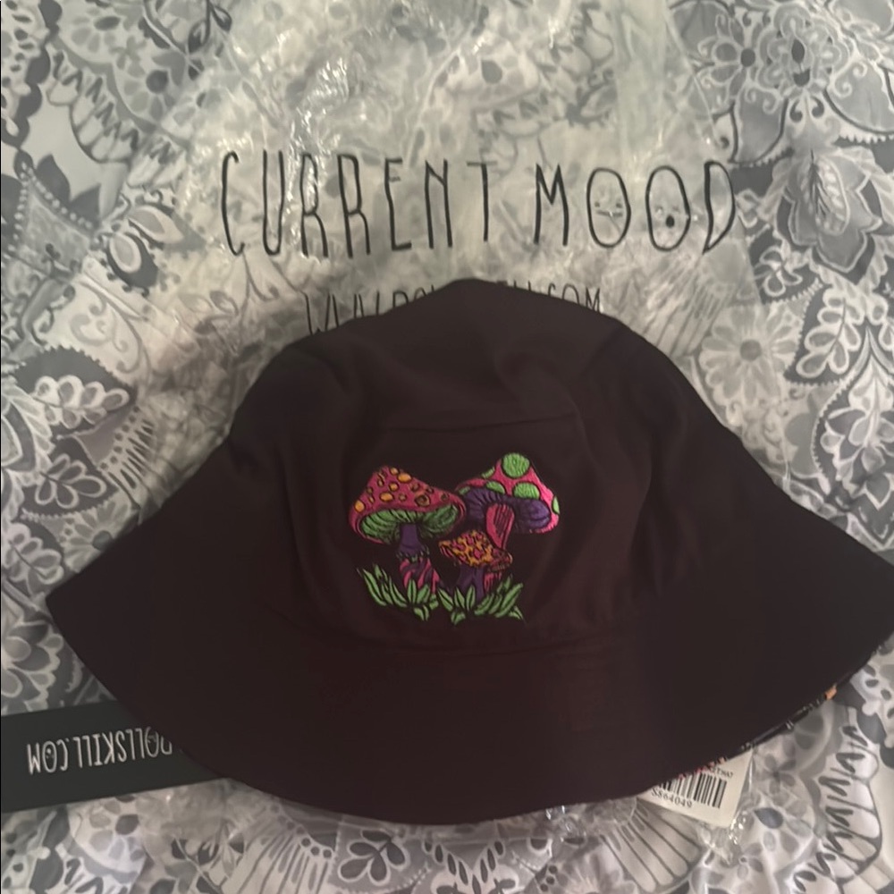 Current Mood unisex Mushroom Bucket Hat - Black